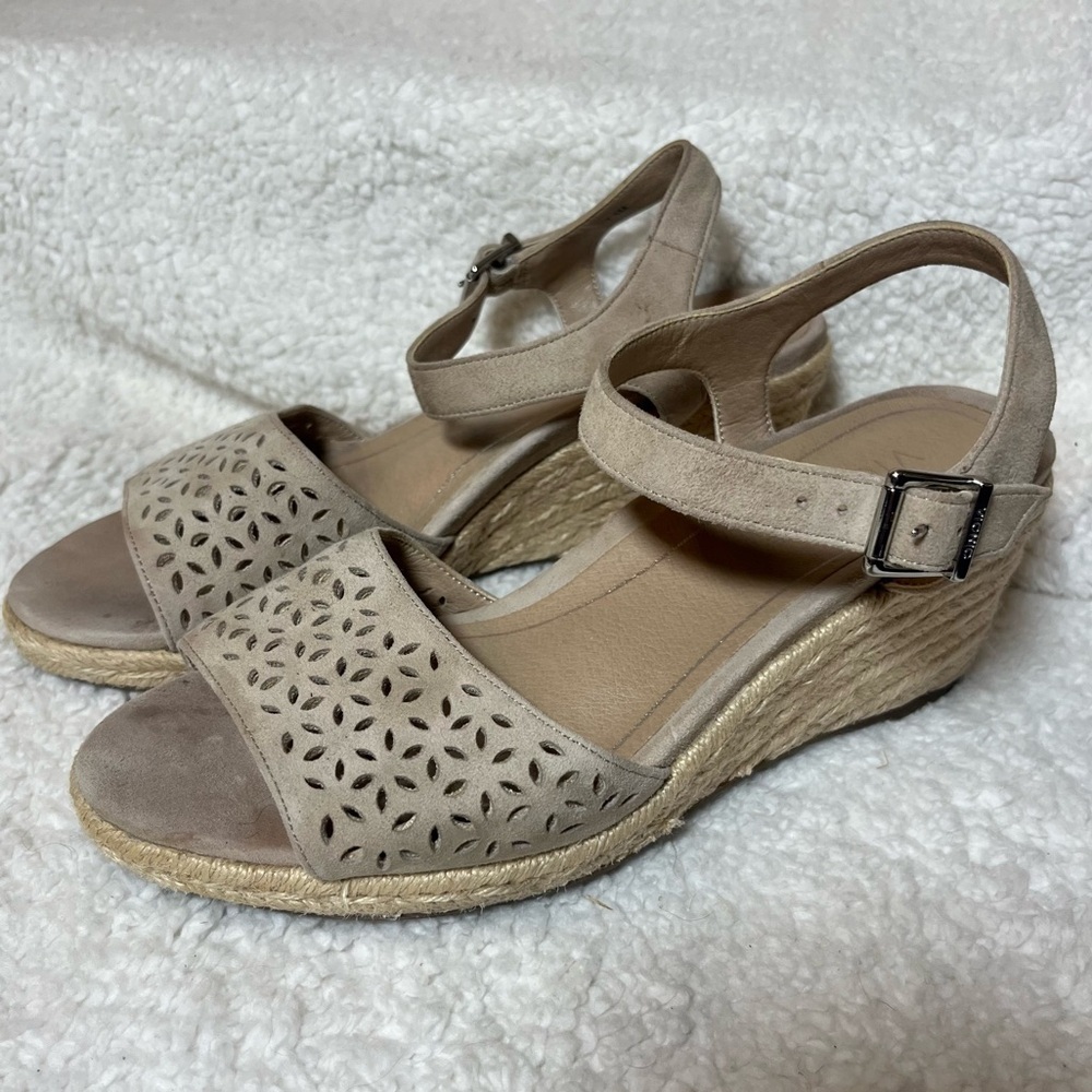 Vionic Ariel wedge espadrille sandals size 7.5